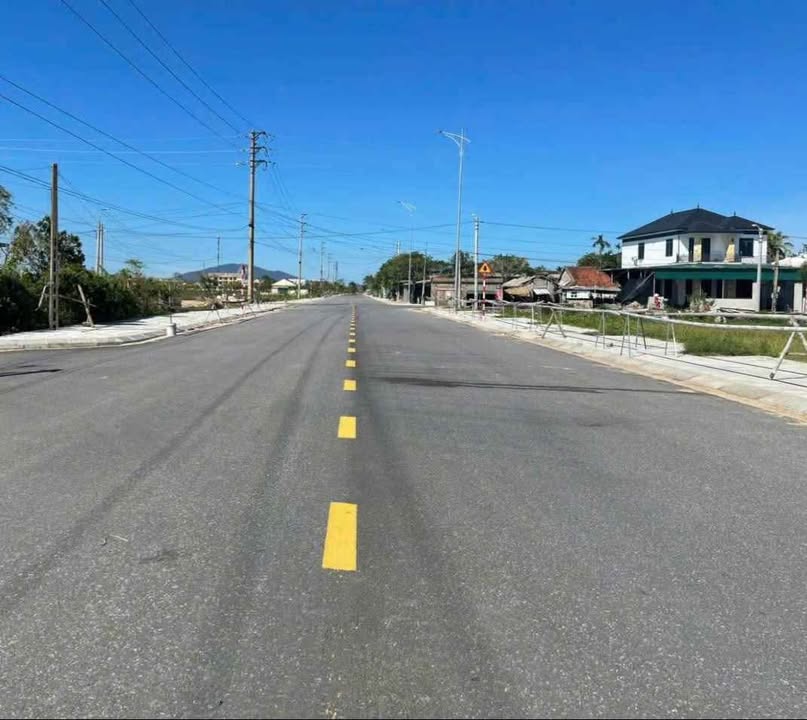 Đất lô góc khu QH Kinh Nam, Thạch Hưng 168m² giá 3.3 tỷ - Đầu tư sinh lời tuyệt vời!