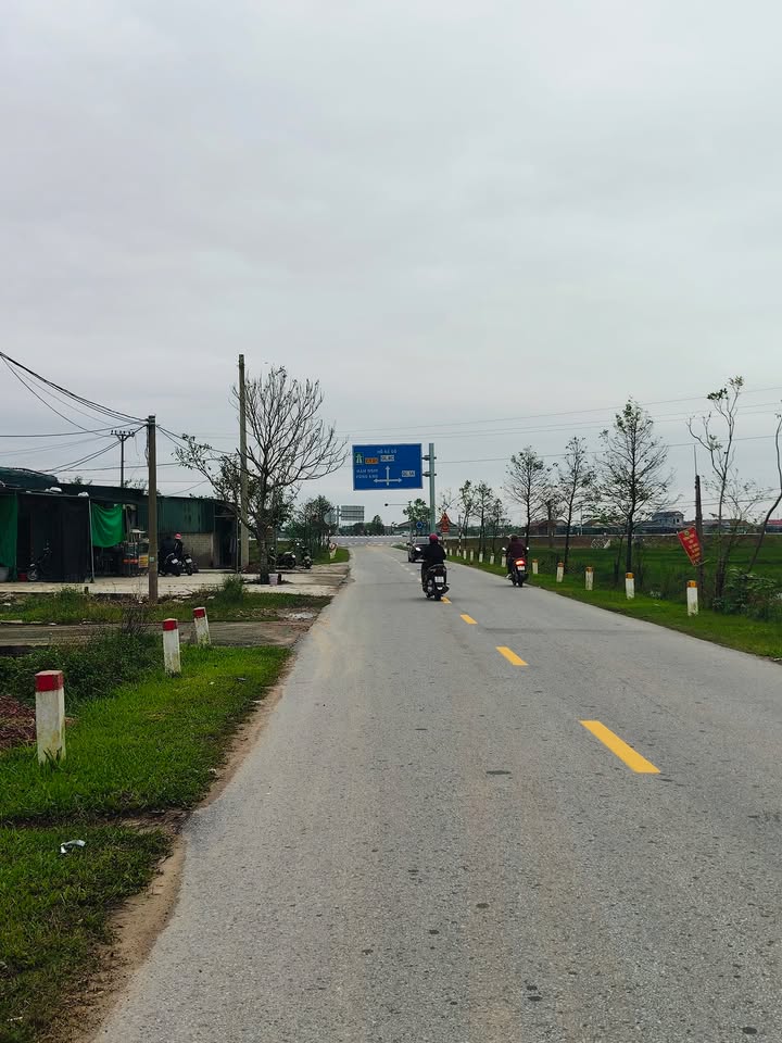 Đất nền Quốc lộ 8C Cẩm Quan 200m² giá 3 tỷ - Đầu tư sinh lời hấp dẫn!