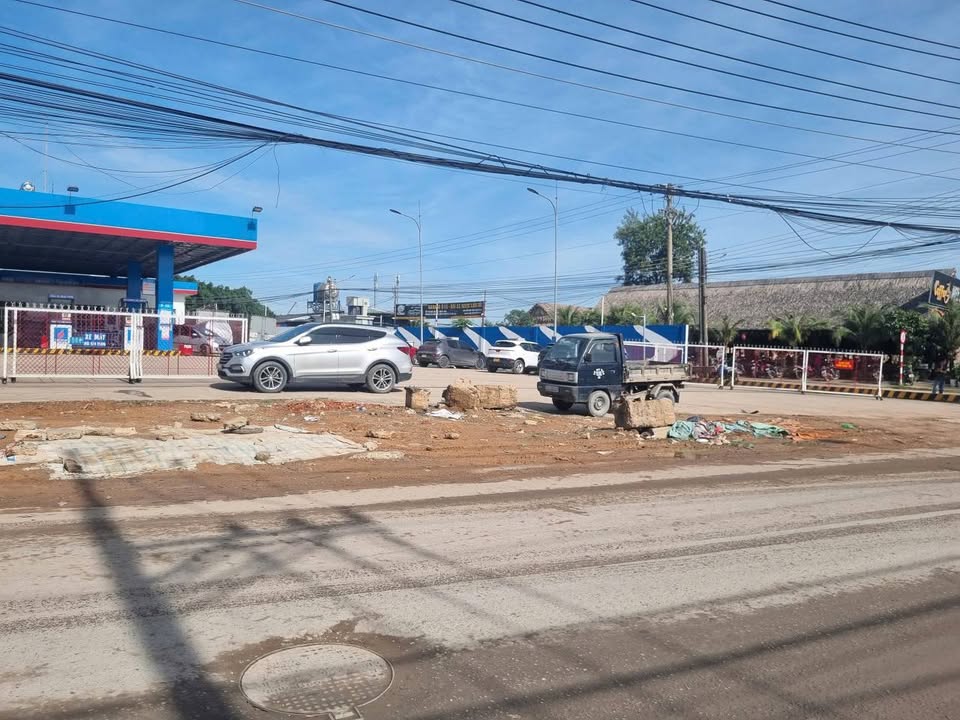 Đất nền Tân Đông Hiệp Dĩ An 150m² giá 2.6 tỷ - Kinh doanh sầm uất!