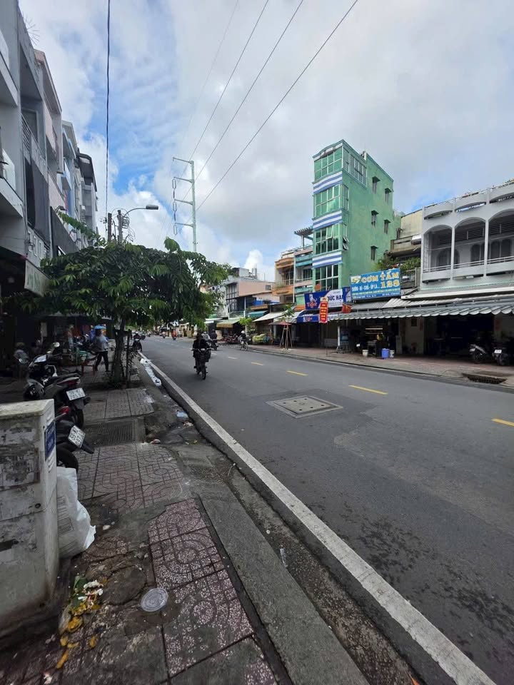 Nhà mặt tiền Bình Thới, quận 11, 38.2m² giá 10 tỷ - Đầu tư sinh lời ngay!