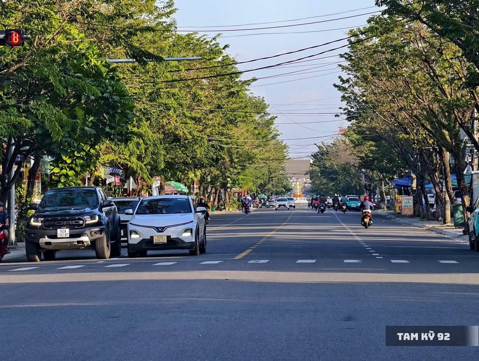 Đất nền Bàn Thạch, Đông Giang 90m² giá 1.8 tỷ - Hướng Đông, sổ đỏ chính chủ!