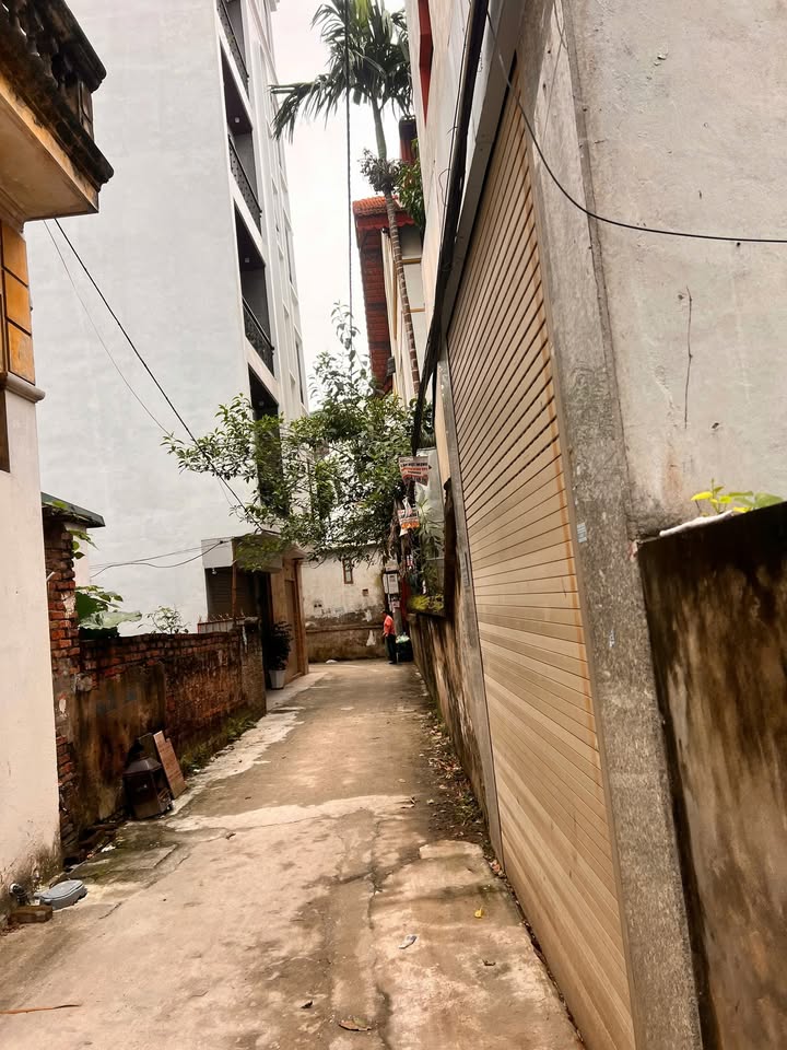 Nhà đẹp Long Biên 51m² giá 8.5 tỷ - Thiết kế hiện đại, ngõ yên tĩnh!