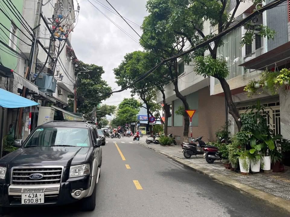 Nhà mặt tiền Tống Phước Phổ quận Hải Châu 70m² giá 8 tỷ - Vị trí đắc địa ngay trung tâm Đà Nẵng!