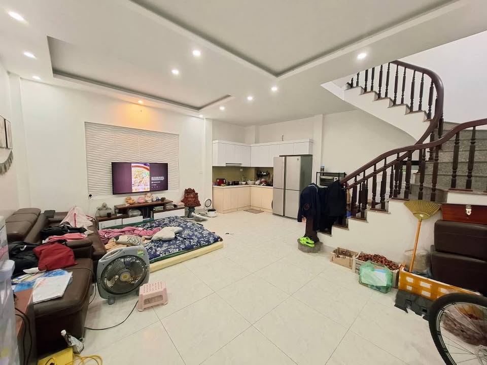 Nhà phố Đại Kim Hoàng Mai 50m² giá 9 tỷ - Kinh doanh sầm uất, ô tô tránh