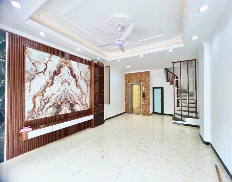 Căn hộ 42m² đường Quang Trung, Hà Đông chỉ 6 tỷ - Sổ đỏ chính chủ, thang máy tiện nghi!