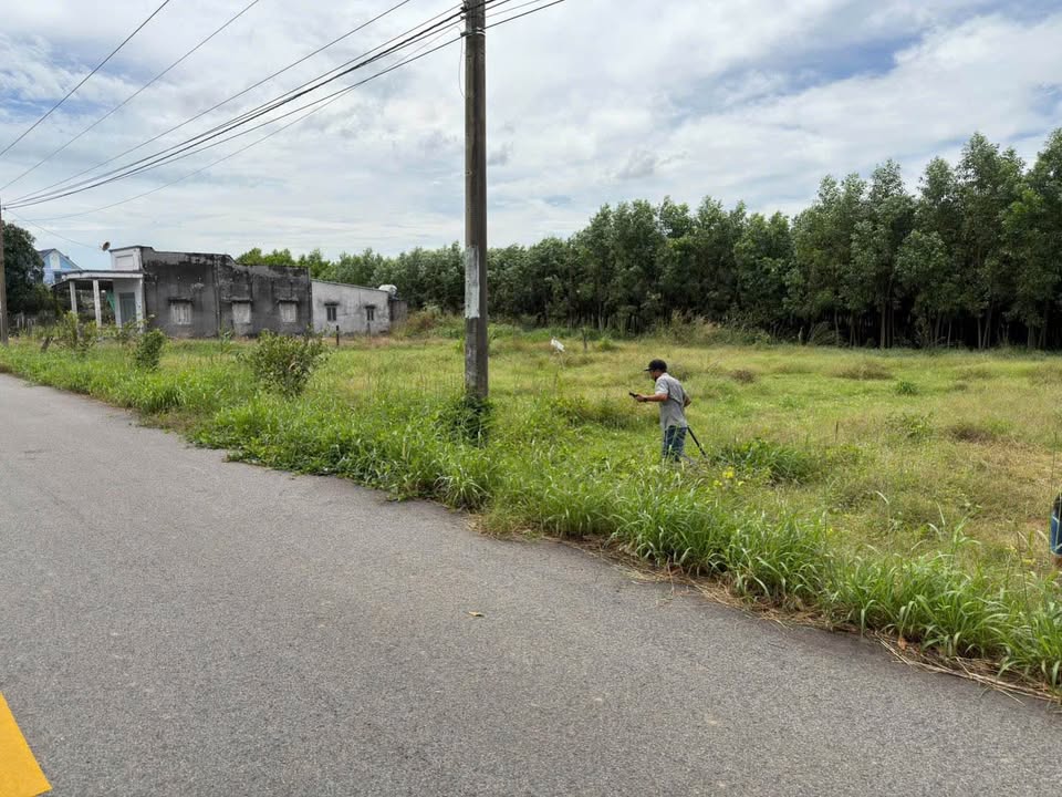 Đất nền Láng Dài 120m² giá chỉ 690 triệu - Cơ hội đầu tư không thể bỏ lỡ!