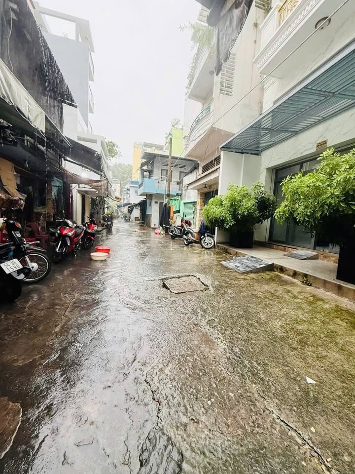 Nhà hẻm 402 An Dương Vương, Quận 5, 68m² giá 15 tỷ - Chủ cần bán gấp!