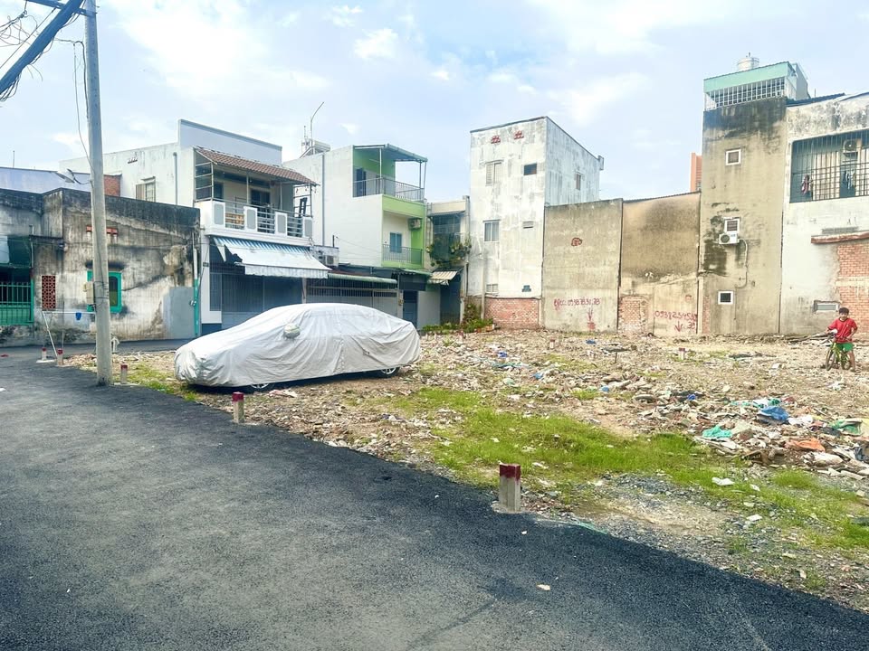 Đất thổ cư Phước Long B 54m² giá 5.5 tỷ - Hẻm xe hơi thoải mái!