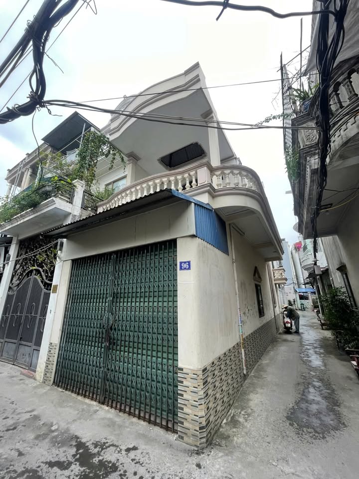 Bán đất tặng nhà 2 tầng ngõ 430 Trần Nguyên Hãn 54m² giá 3 tỷ - Sổ đỏ chính chủ!