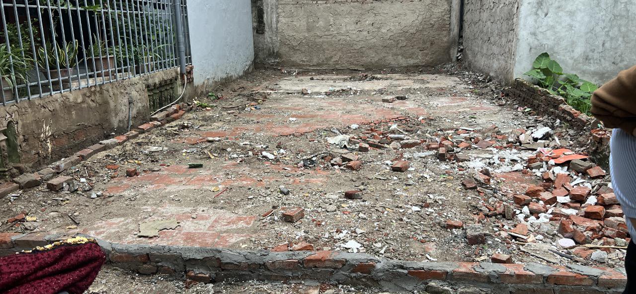 Đất Liên Ninh Thanh Trì 50m² giá 5 tỷ - Vị trí đẹp, tiềm năng tăng giá cao!