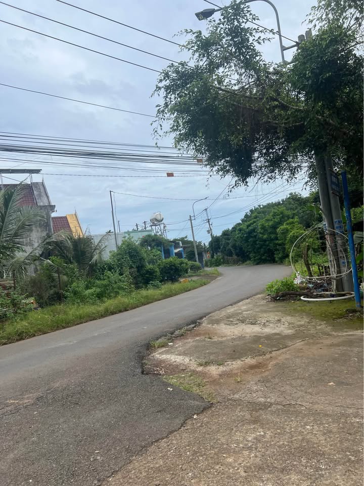 Đất nền Bình Lộc, Long Khánh 135m² giá 890 triệu - Sổ riêng thổ cư, giao dịch nhanh!