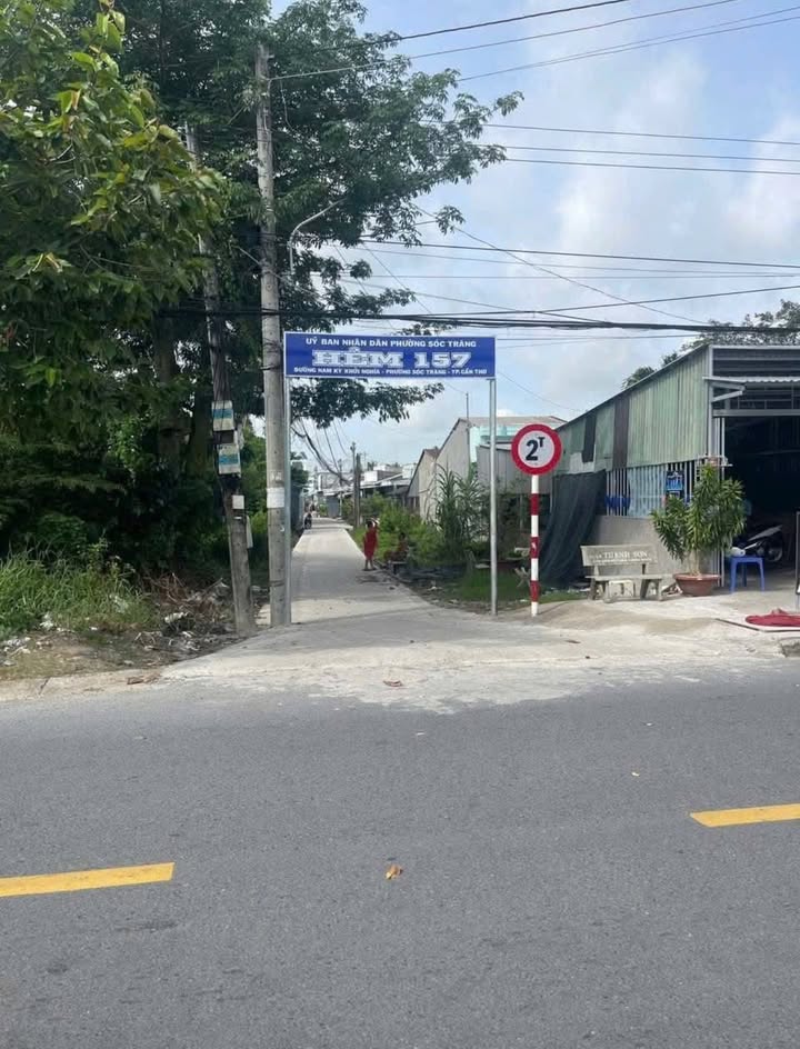 Bán nhà hẻm ô tô 157 Nam Kỳ Khởi Nghĩa, P7, Sóc Trăng 114m² - Sổ hồng chính chủ, giá chỉ 1.6 tỷ!