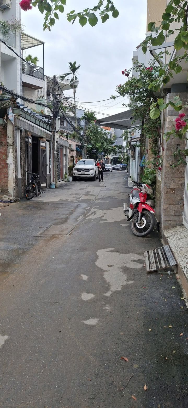 Đất lô góc Trưng Nữ Vương Đà Nẵng 63m² giá 4.7 tỷ - Vị trí đắc địa, ô tô quay đầu!