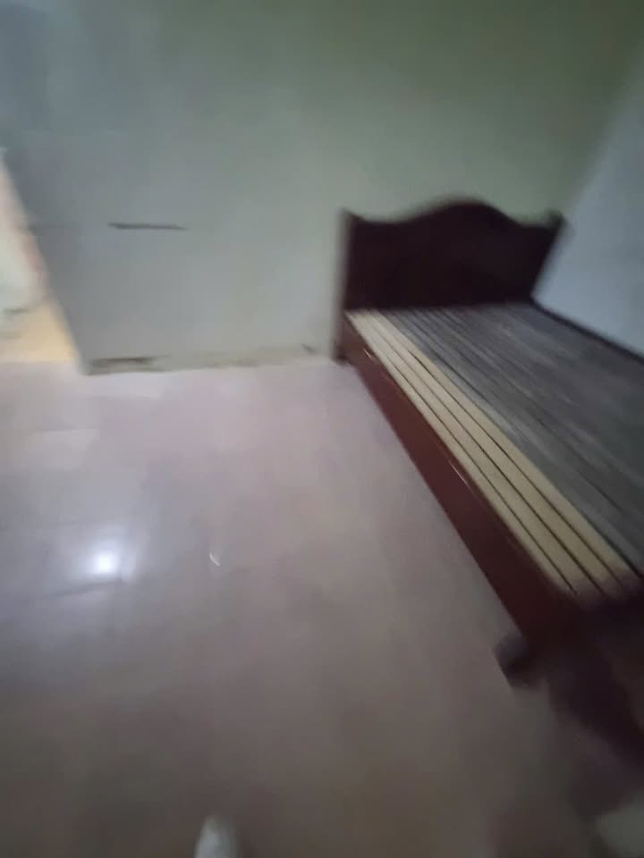 Nhà 2 tầng phường Quang Trung 90m² giá 2.5 triệu - Gần trường học và chợ!