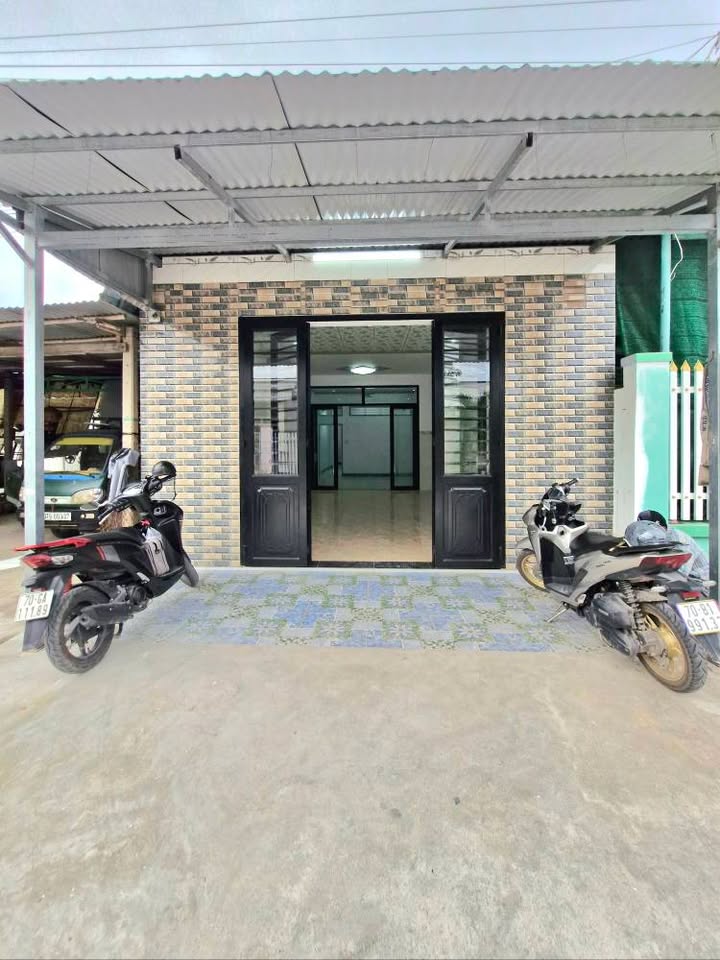 Nhà đất Hòa Thành Tây Ninh 142m² giá 1.35 tỷ - Kinh doanh thuận lợi!