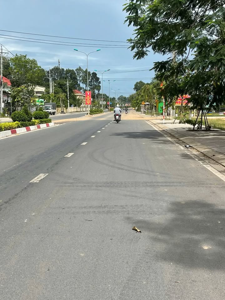 Đất mặt tiền đường 30/04, Tân Biên 315m² giá 1.125 tỷ - Đầu tư sinh lời tốt!