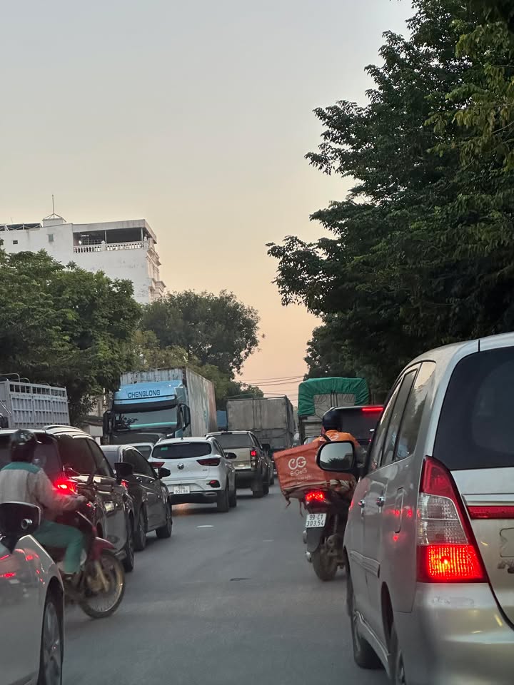 Nhà phố 3 tầng mặt tiền đường Ba Huyện - Khắc Niệm, 72m² chỉ 8 tỷ - Lưu lượng giao thông đông đúc!