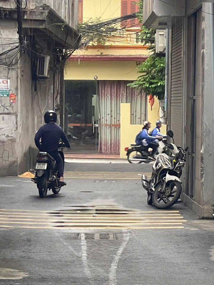 Nhà 3 tầng tại ngõ 175 Hồ Ngọc Lân, 61m² giá 5 tỷ - Hướng Tây tài lộc!