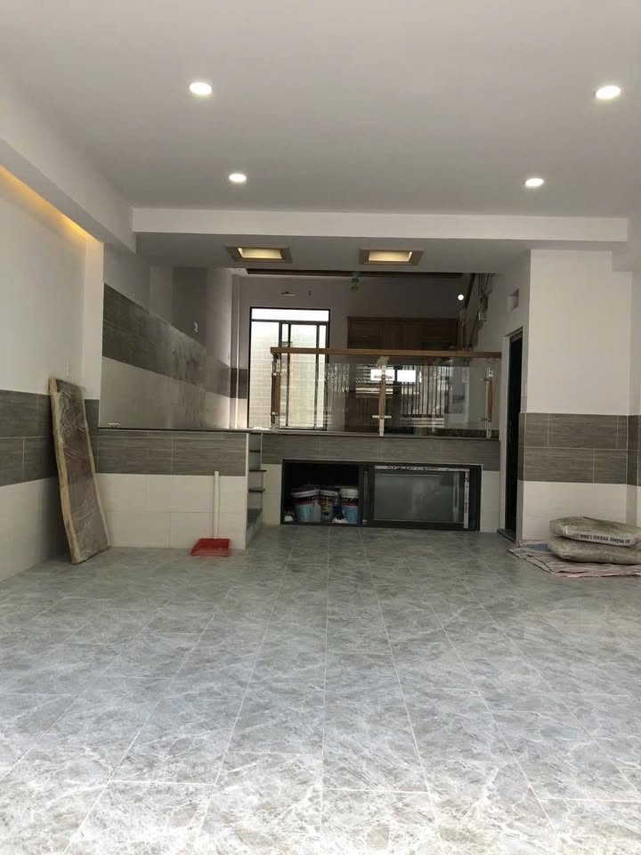 Nhà nguyên căn cho thuê Hoàng Quốc Việt Quận 7 90m² - Giá tốt chỉ 25 triệu/tháng!