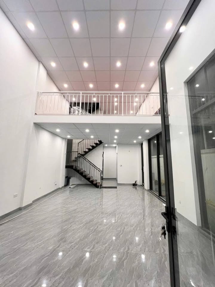 Cho thuê biệt thự liền kề Sài Đồng, Long Biên 50m² giá 35 triệu - Phù hợp cho mọi nhu cầu!