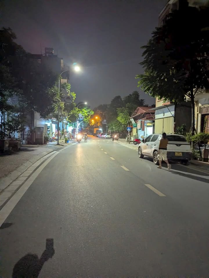 Đất nền Phúc Lợi Long Biên 49m² giá 5 tỷ - Đầu tư sinh lời cao!