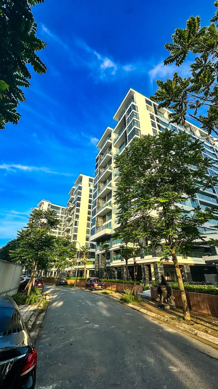 Căn hộ Sunshine Green Iconic Long Biên 74m² giá chỉ 15.5 triệu - Full nội thất đẹp lung linh!