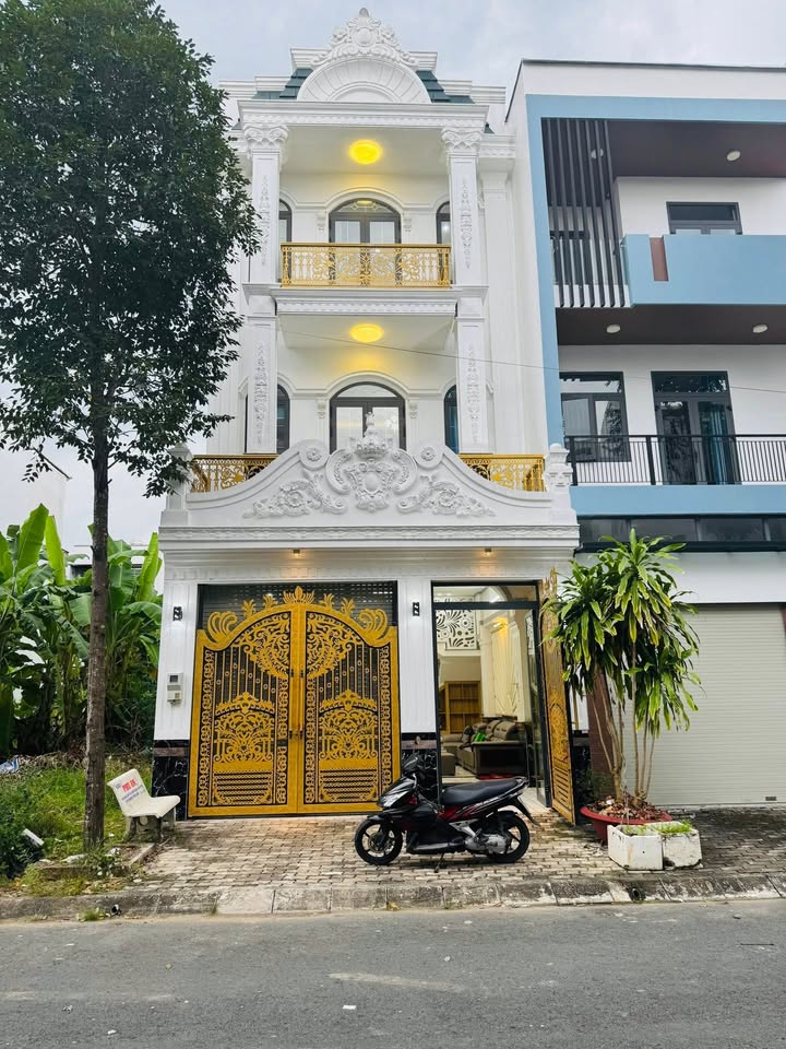 Nhà trệt 3 lầu mới xây KDC Nam Long Cần Thơ - Chỉ 6 tỷ, full nội thất!