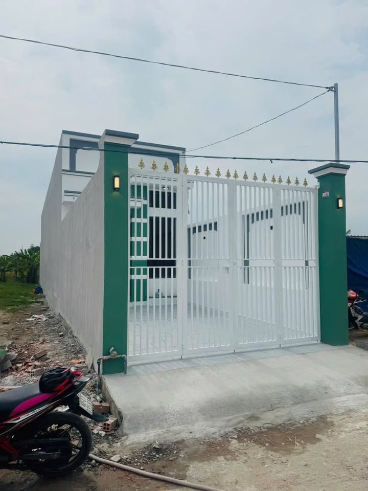 Nhà cấp 4 mới hoàn thiện 142m² giá 2.15 tỷ - Thiết kế hiện đại, sẵn sàng ở ngay!