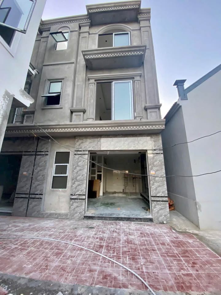 Nhà Hàng Tổng Hải Phòng 43.6m² giá 2.69 tỷ - Ô tô đậu thoải mái!