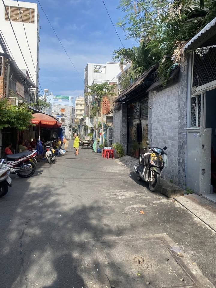 Mặt tiền kinh doanh Hồng Bàng, Quận 6, 125m² giá 9 tỷ - Tiện xây mới, nở hậu tài lộc!