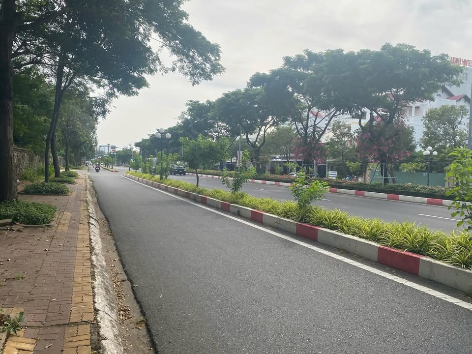 Đất nền Nguyễn Hiền, Vũng Tàu 216.8m² giá 17 tỷ - Gần biển, thích hợp đầu tư!