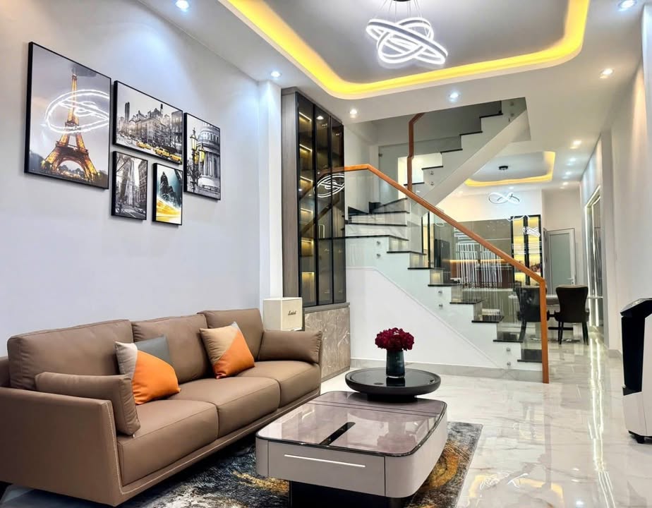 Nhà riêng 45m² đường Quang Trung, Hà Đông giá 6.7 tỷ - Full đồ, thoáng sáng!