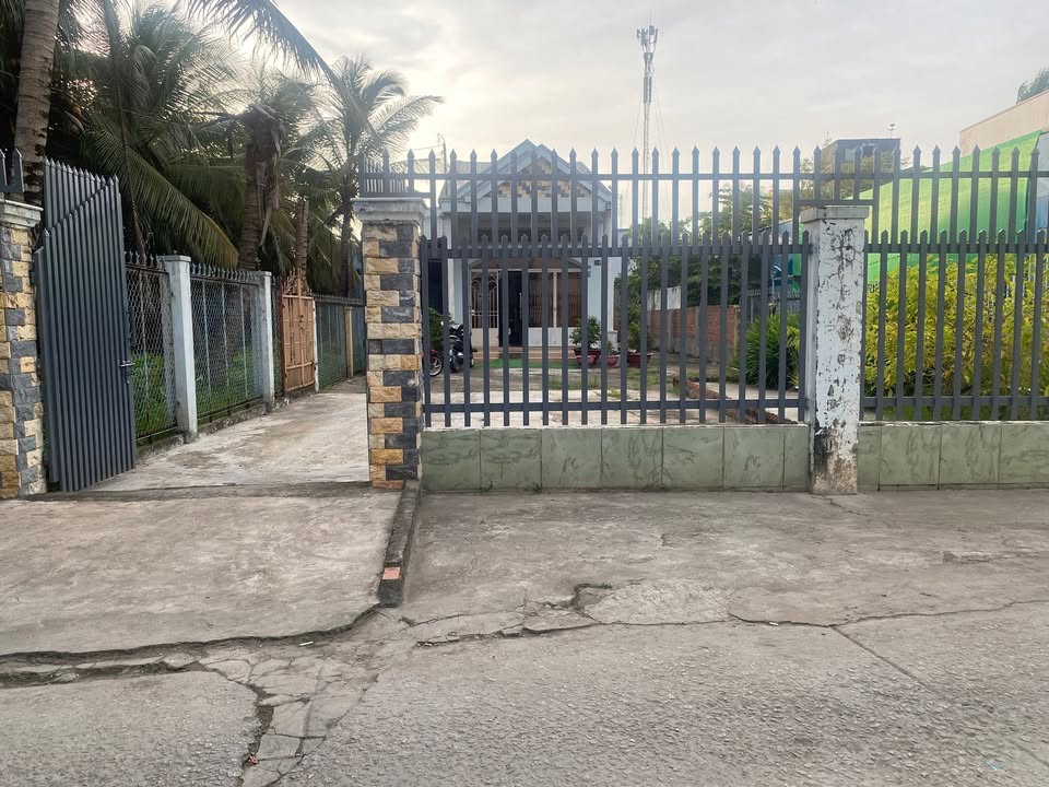 Nhà hẻm Chu Văn An, Vĩnh Lạc, Rạch Giá 176m² giá 2.9 tỷ - Đầu tư sinh lời!