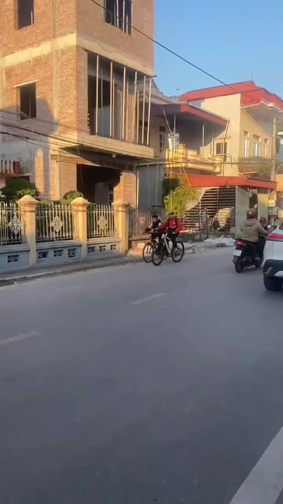 Nhà 2 tầng Nghĩa Phong 167m² giá 2.8 tỷ - Kinh doanh đắc địa ngay chợ