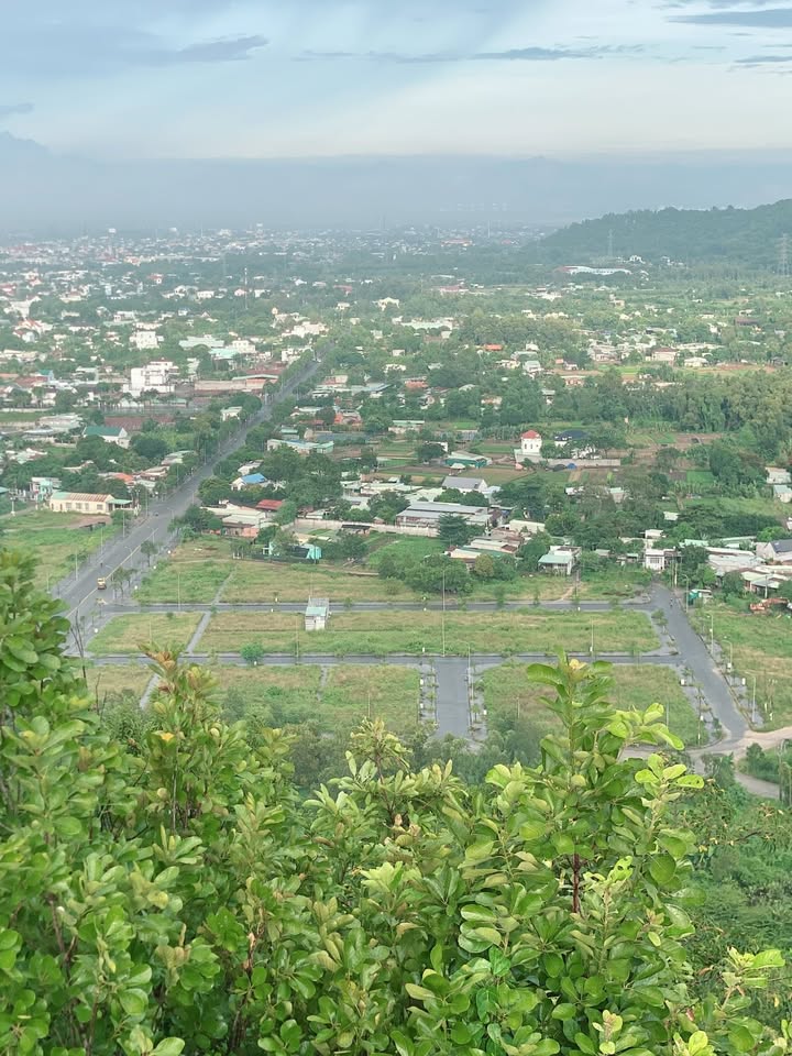 Đất nền Kim Dinh Bà Rịa 99m² giá 1 tỷ - Sổ đỏ chính chủ, vị trí đẹp!