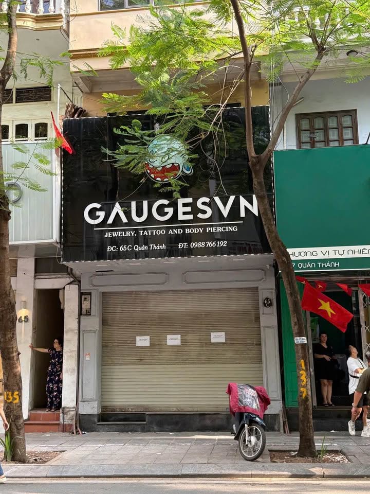 Cho thuê mặt bằng phố Cầu Gỗ quận Hoàn Kiếm 164m² giá 50 triệu - Vị trí vàng giữa lòng Hà Nội!