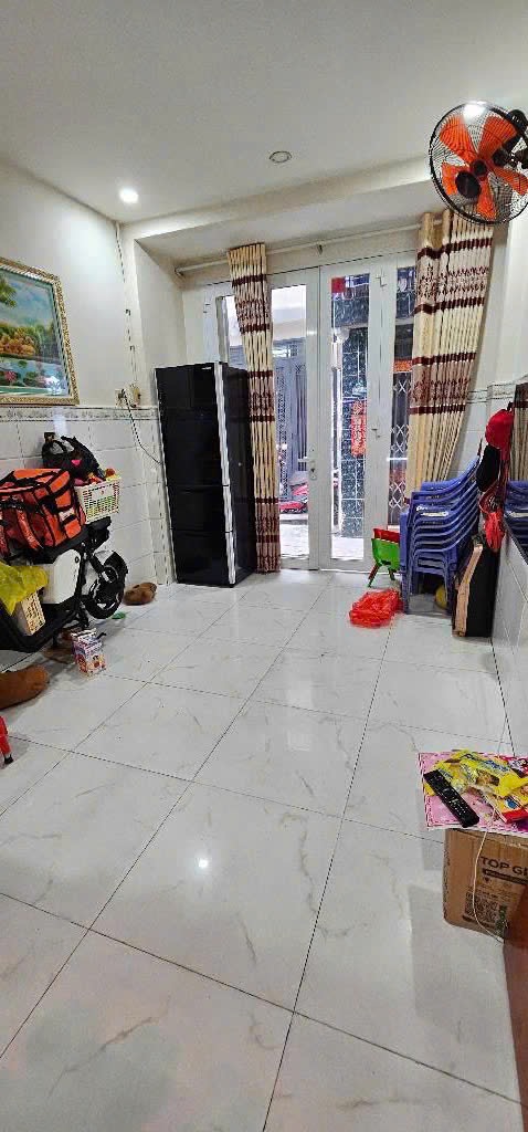 Nhà góc thoáng mát quận 1 - 25m² giá 5 tỷ - Đầu tư sinh lời