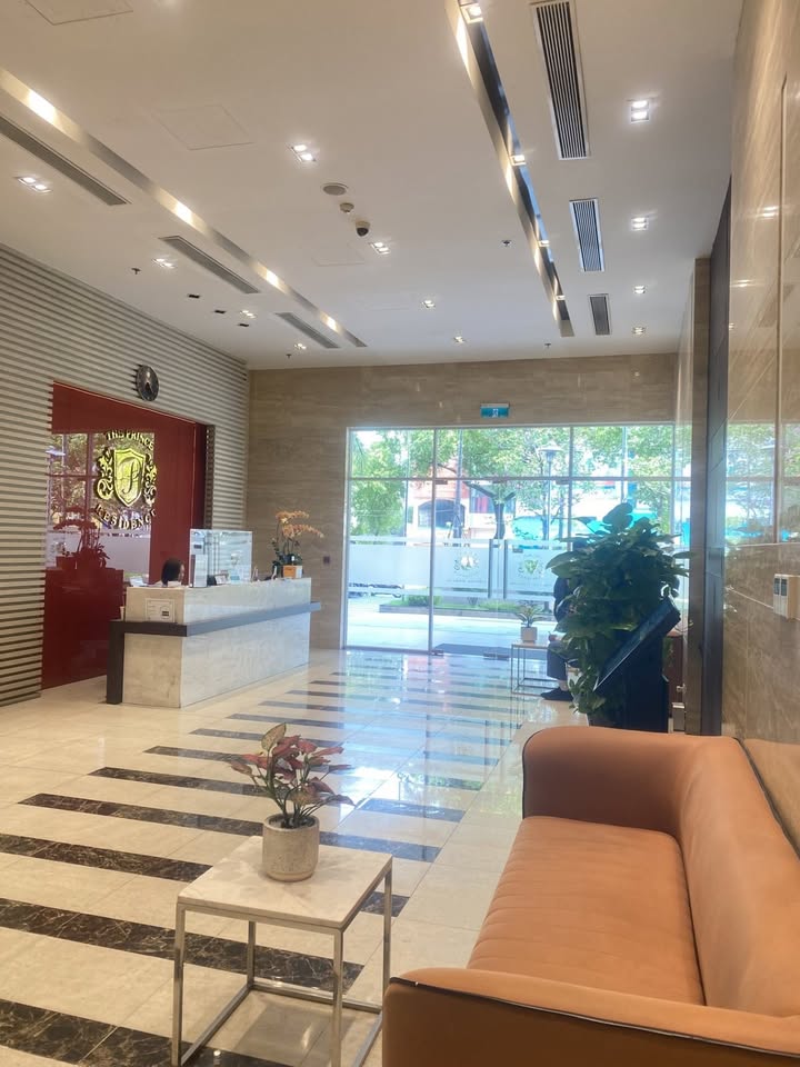 Căn hộ The Prince Residence 104m² giá 10 tỷ - Nội thất sang trọng, sẵn sàng vào ở!