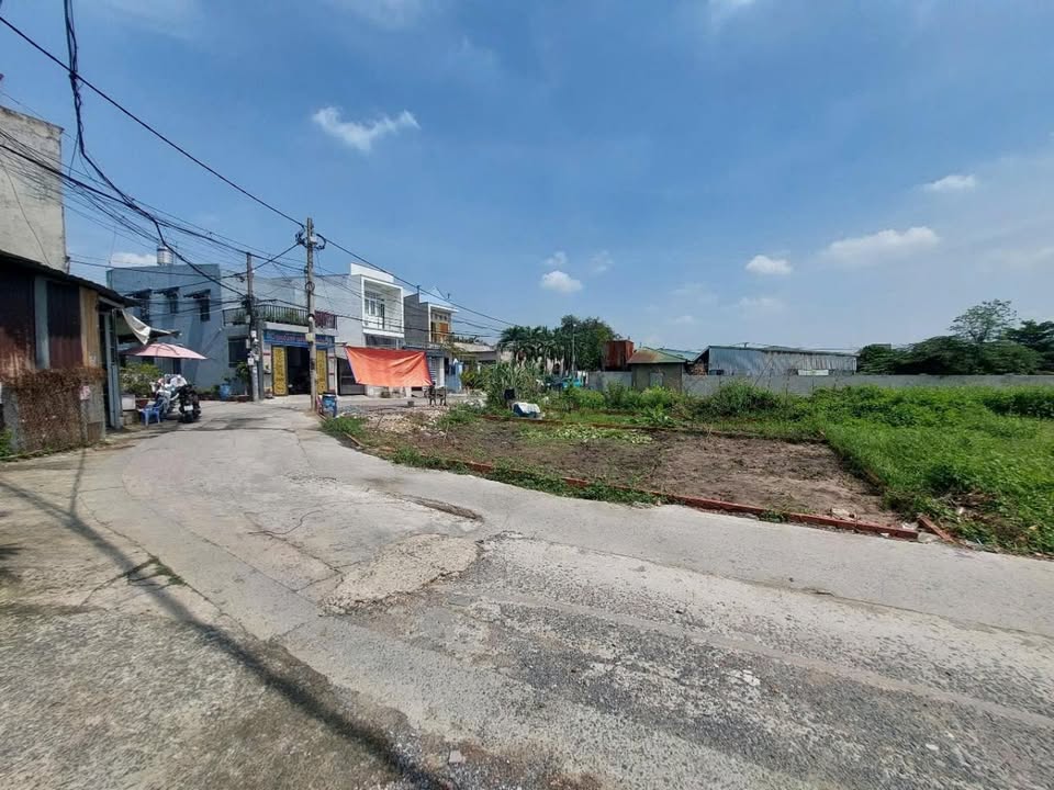 Đất nền góc 2 mặt tiền Bùi Công Trừng, Hóc Môn 154m² giá chỉ 3 tỷ - Cơ hội đầu tư tuyệt vời!