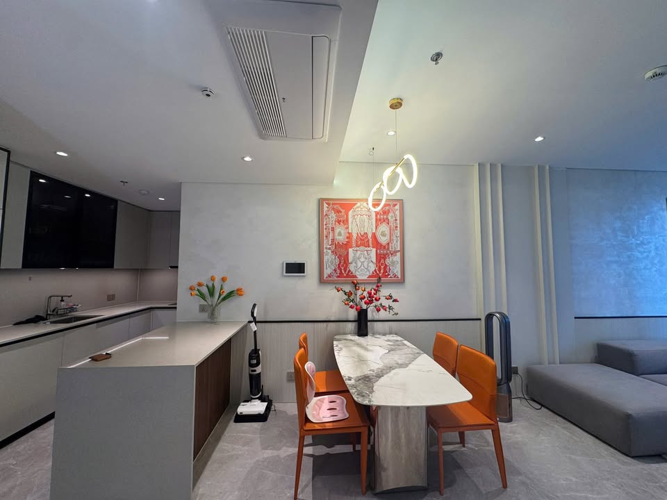 Căn hộ The Crest Residence quận 2 79m² giá 18.5 tỷ - Đầy đủ nội thất sang trọng!