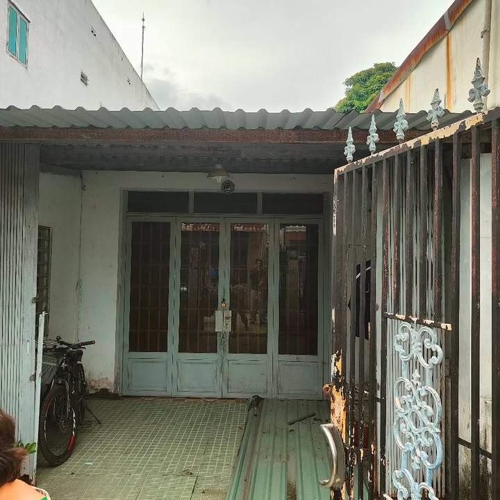 Đất Tân Hiệp 80m² giá chỉ 2 tỷ - Sổ hồng chính chủ, tiện xây mới!