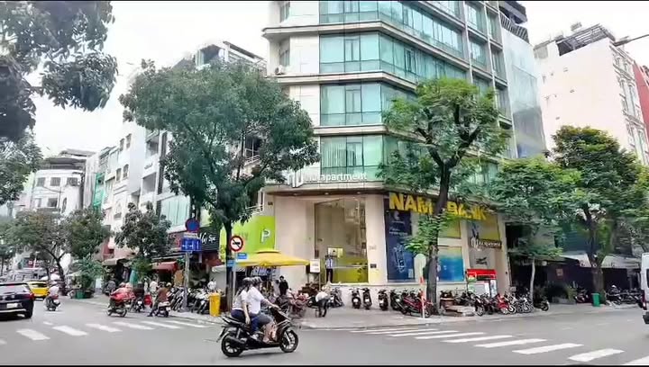 Khách sạn 2 mặt tiền Lý Tự Trọng - Lê Anh Xuân 172m² giá 450 tỷ - Cơ hội đầu tư tuyệt vời!