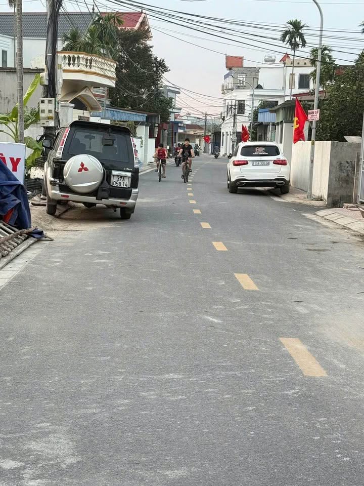 Đất nền Nam Sơn An Dương 40m² giá 800 triệu - Cơ hội đầu tư hấp dẫn!