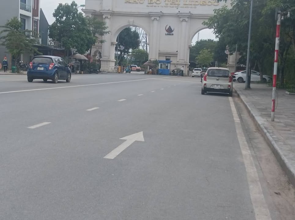 Đất dịch vụ Trạm Trôi 40,1m² giá thỏa thuận - Vị trí vàng gần khu biệt thự Lideco!