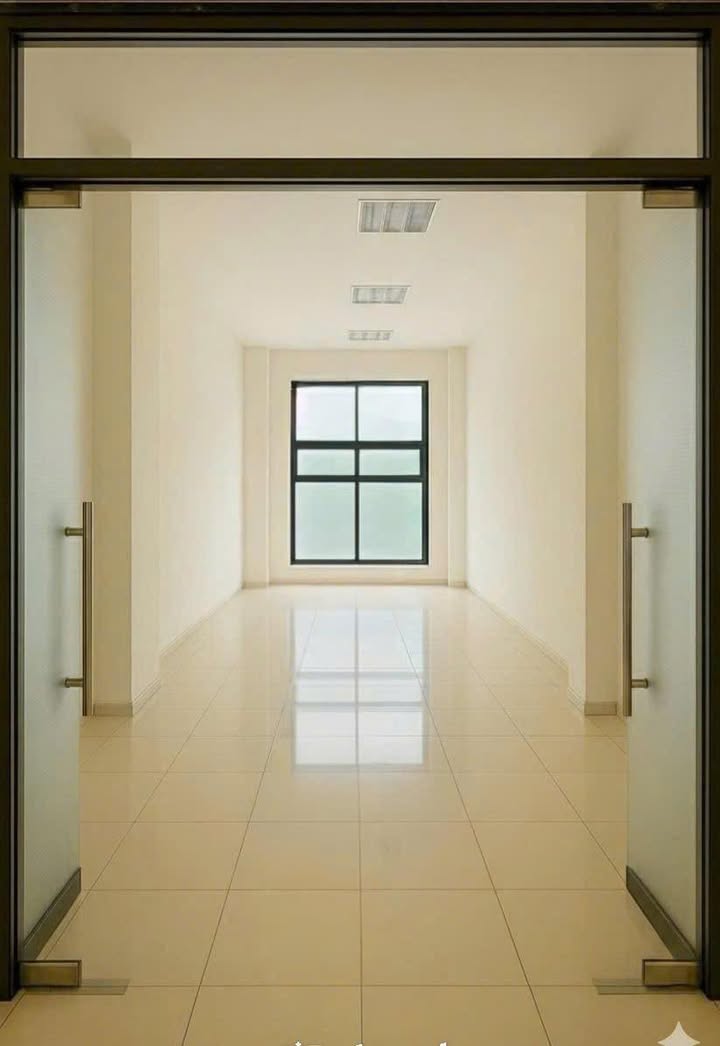 Cho thuê shophouse CC Lacasta, Văn Phú 40m² giá 8 triệu - Phù hợp nhiều mô hình kinh doanh!