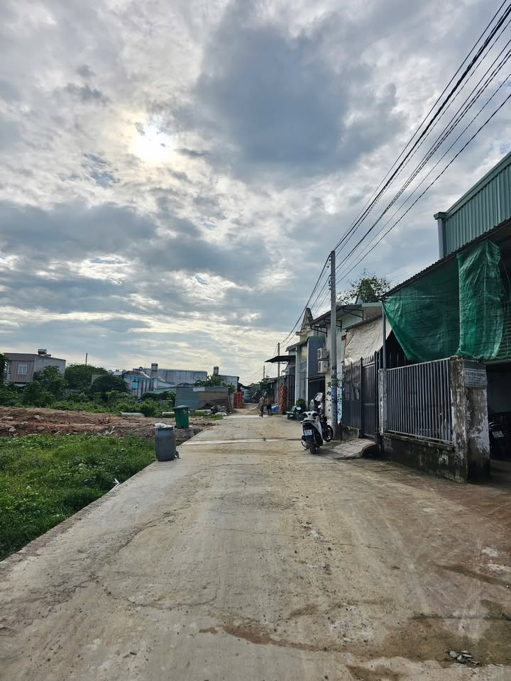 Đất nền liền kề Khánh Bình 166m² giá 2 tỷ - Đầu tư sinh lời ngay!