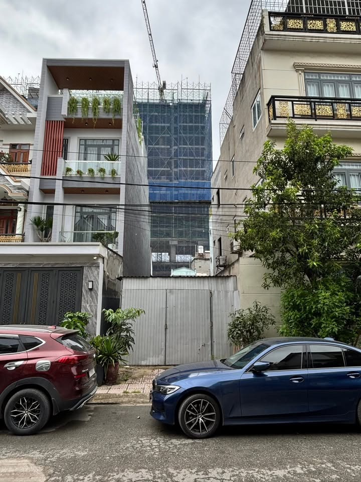 Bán đất Dĩ An 90m² giá 3.7 tỷ - Vị trí đẹp, dân cư đông đúc!