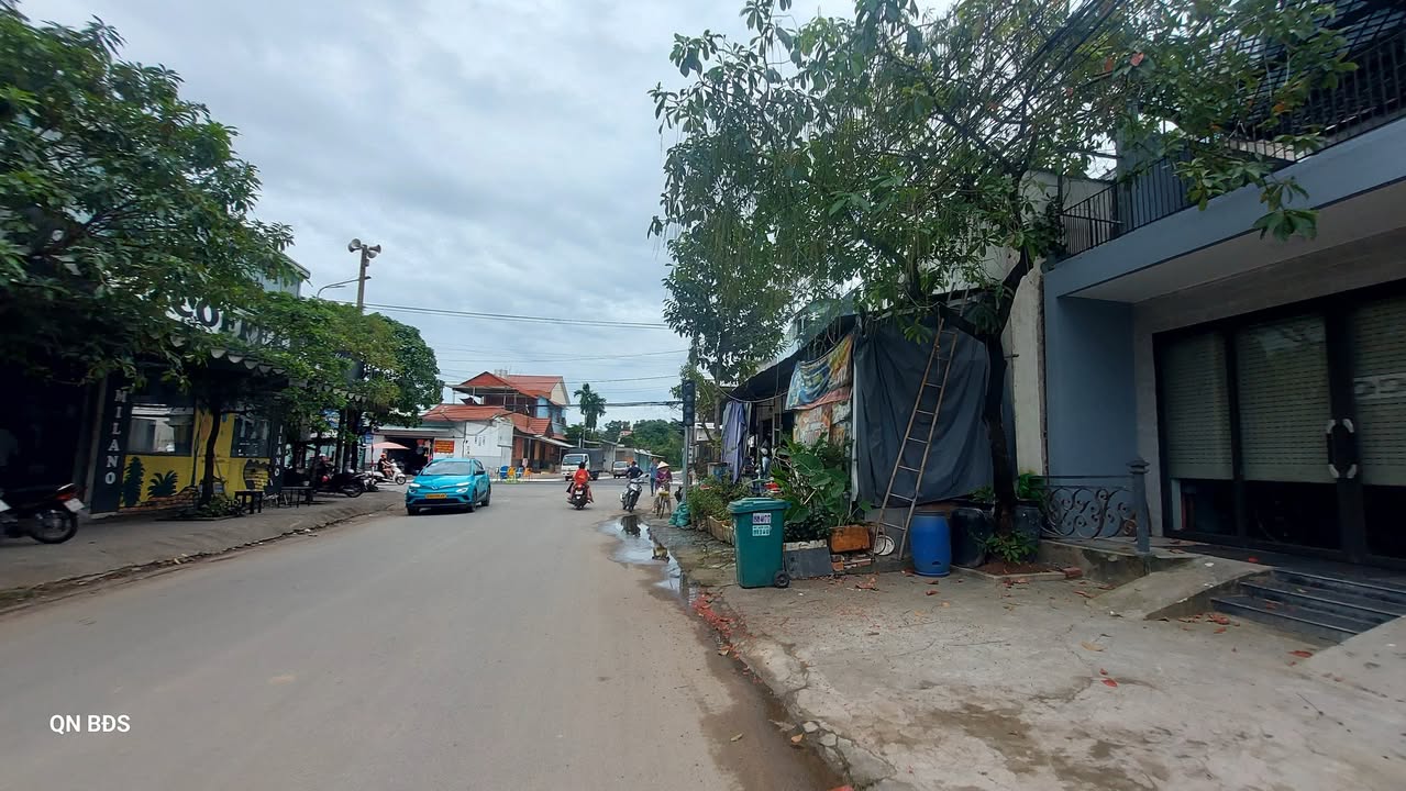 Nhà bán mặt tiền Nguyễn Văn Lộng, Bình Nhâm, 70m² giá 4.5 tỷ - Kinh doanh thuận lợi!