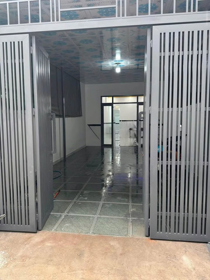 Nhà cấp 4 Dĩ An 95m² giá 2.95 tỷ - Nhà mới 100% chính chủ!