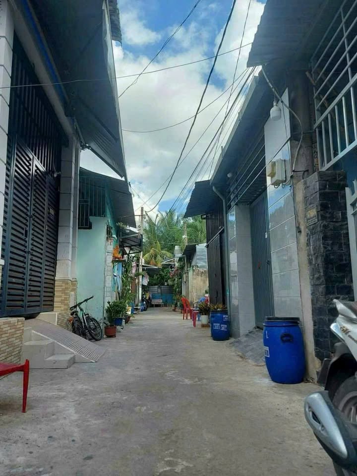 Nhà đẹp tại Thủ Đức 50m² giá 1.7 tỷ - Chính chủ, sẵn sàng ở ngay!